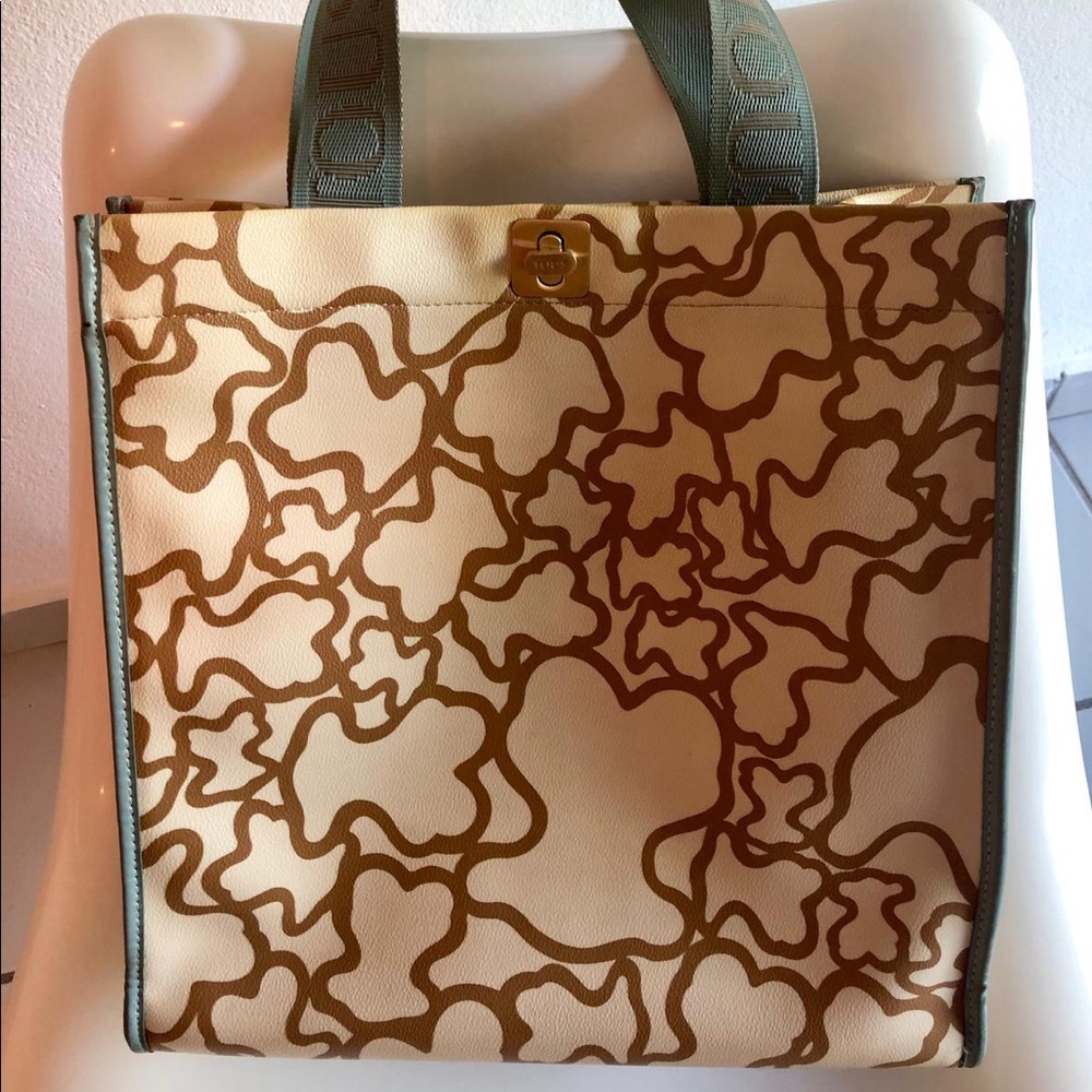 Tous shopping tote